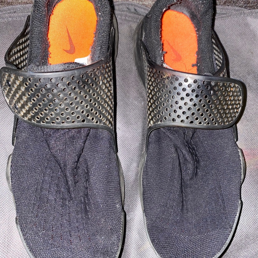 Nike sock darts
